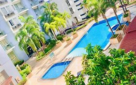 One Palm Tree Villas Condo Across Naia Terminal 3